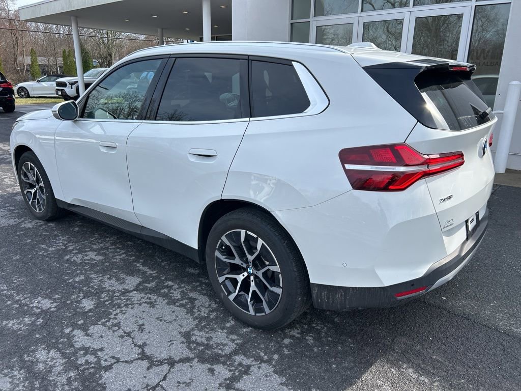 Used 2025 BMW X3 xDrive30i w/ Convenience Package image 3