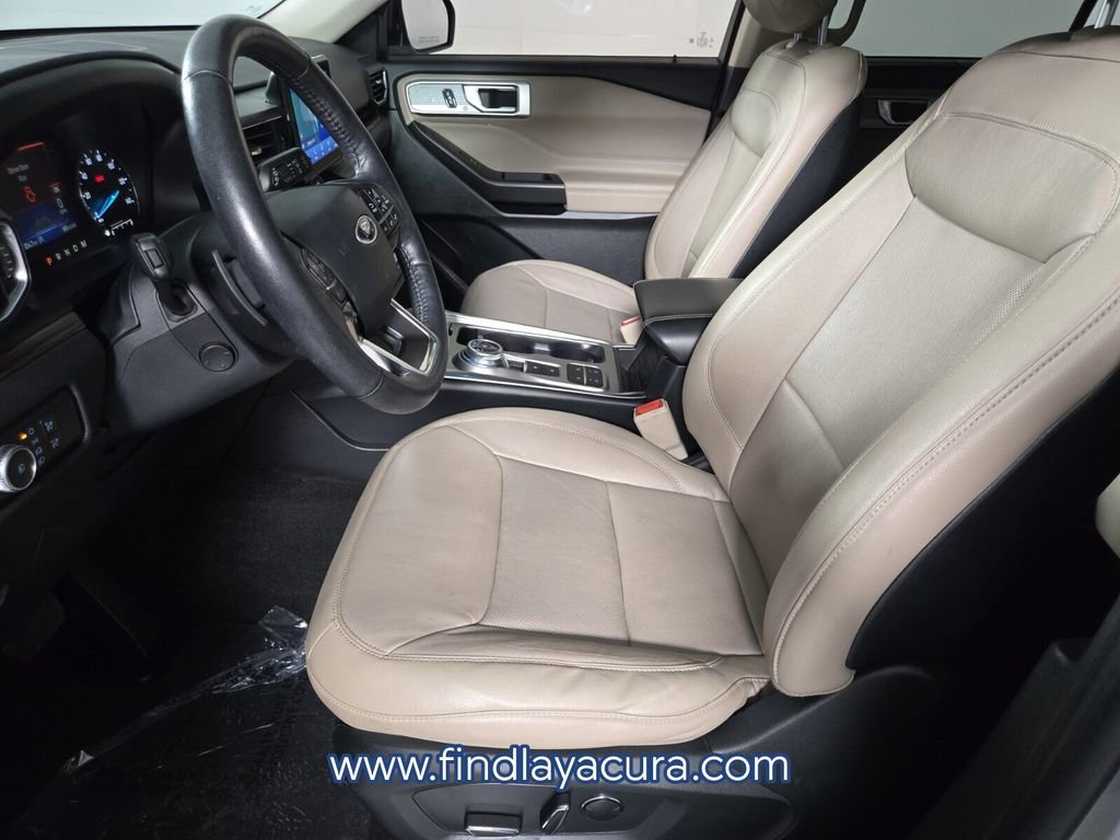 Used 2020 Ford Explorer Limited w/ Class III Trailer Tow Package image 12
