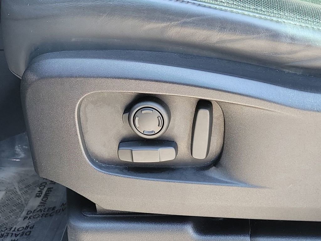 Used 2022 Land Rover Defender 110 V8 image 26