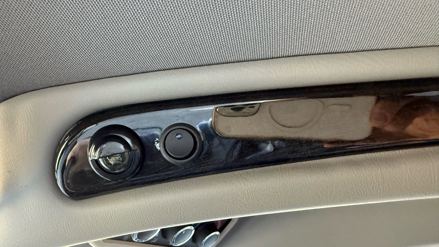 Used 2023 Chevrolet Express 2500 image 51