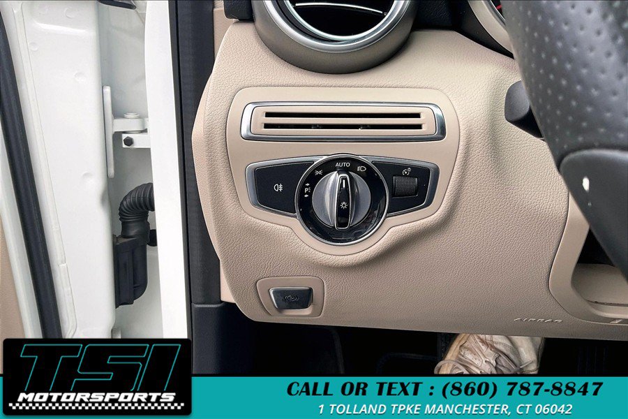Used 2015 Mercedes-Benz C 300 4MATIC Sedan image 32