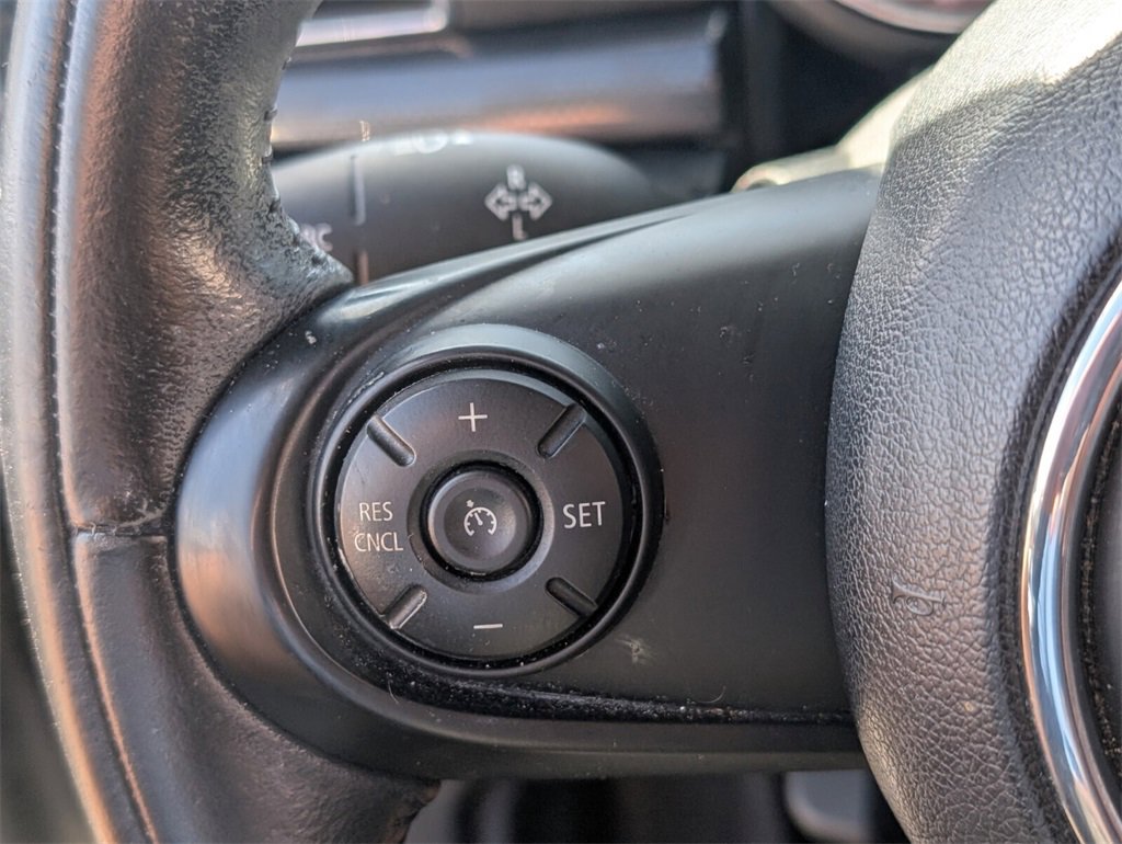 Used 2016 MINI Cooper Clubman image 25