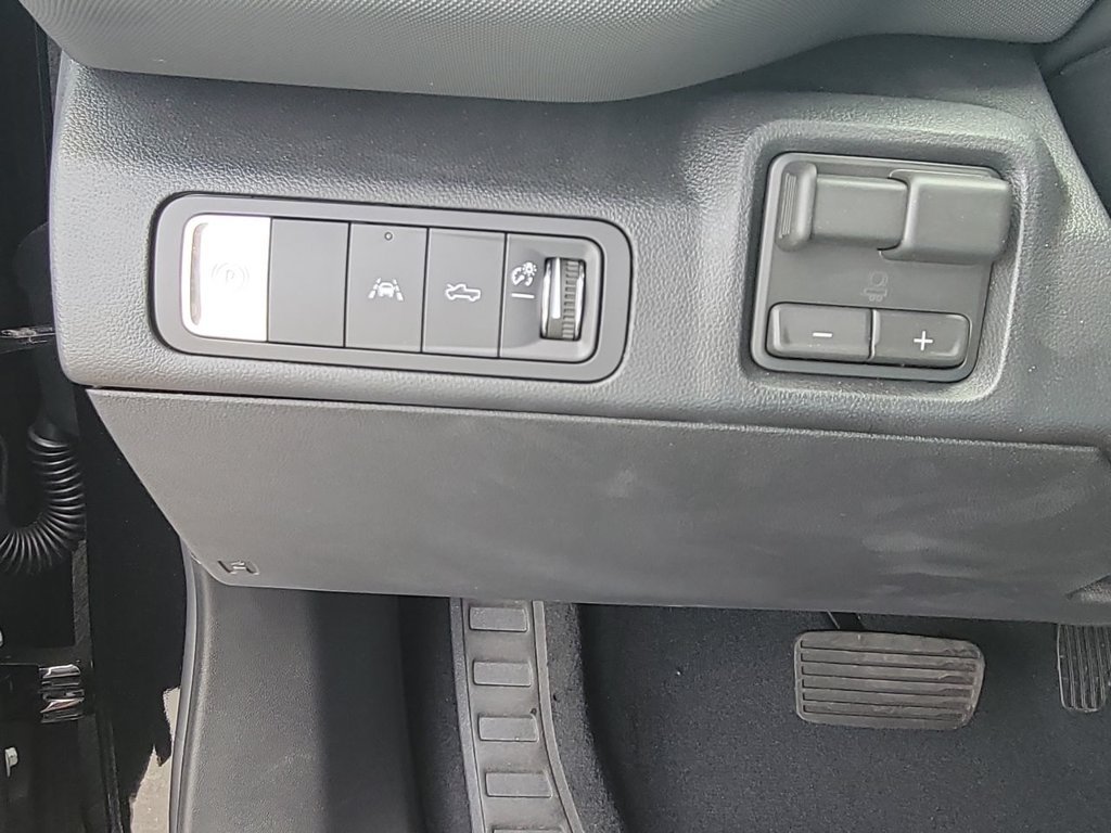New 2026 Chevrolet Silverado EV LT AWD/4WD image 17