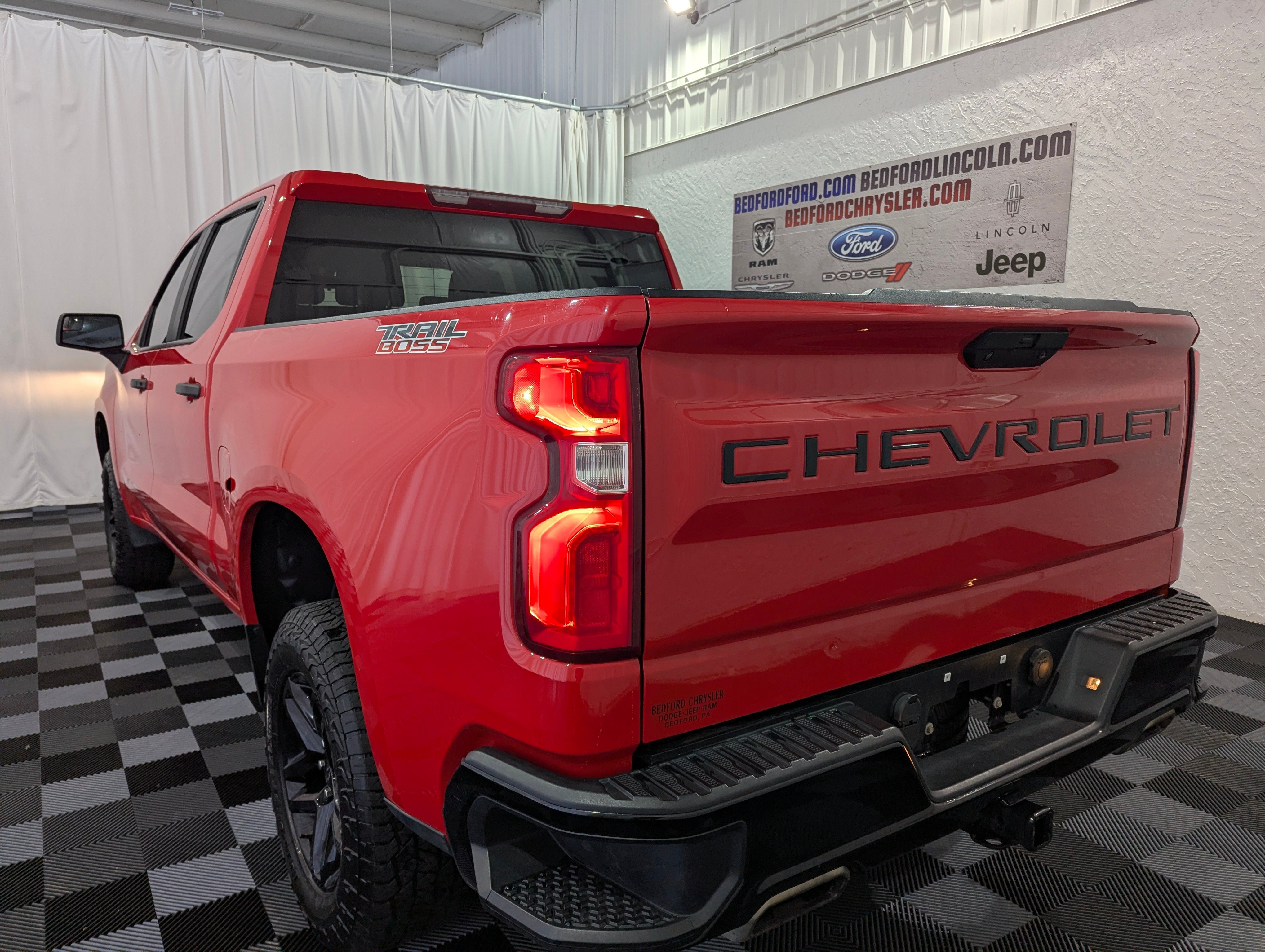 Used 2019 Chevrolet Silverado 1500 Custom Trail Boss w/ Custom Convenience Package AWD/4WD image 11