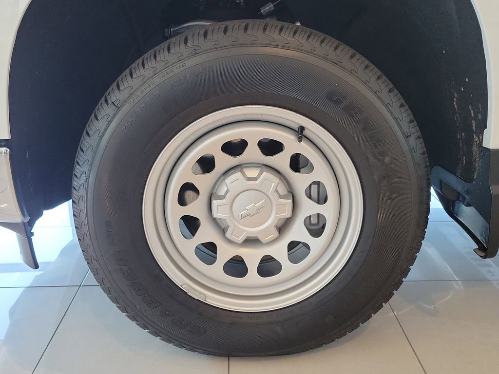 Used 2026 Chevrolet Silverado 1500 W/T w/ WT Value Package image 20