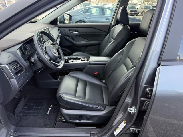 Certified 2023 Nissan Rogue SV w/ SV Premium B Package image 16