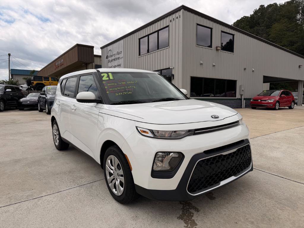 Used 2021 Kia Soul LX FWD image 1
