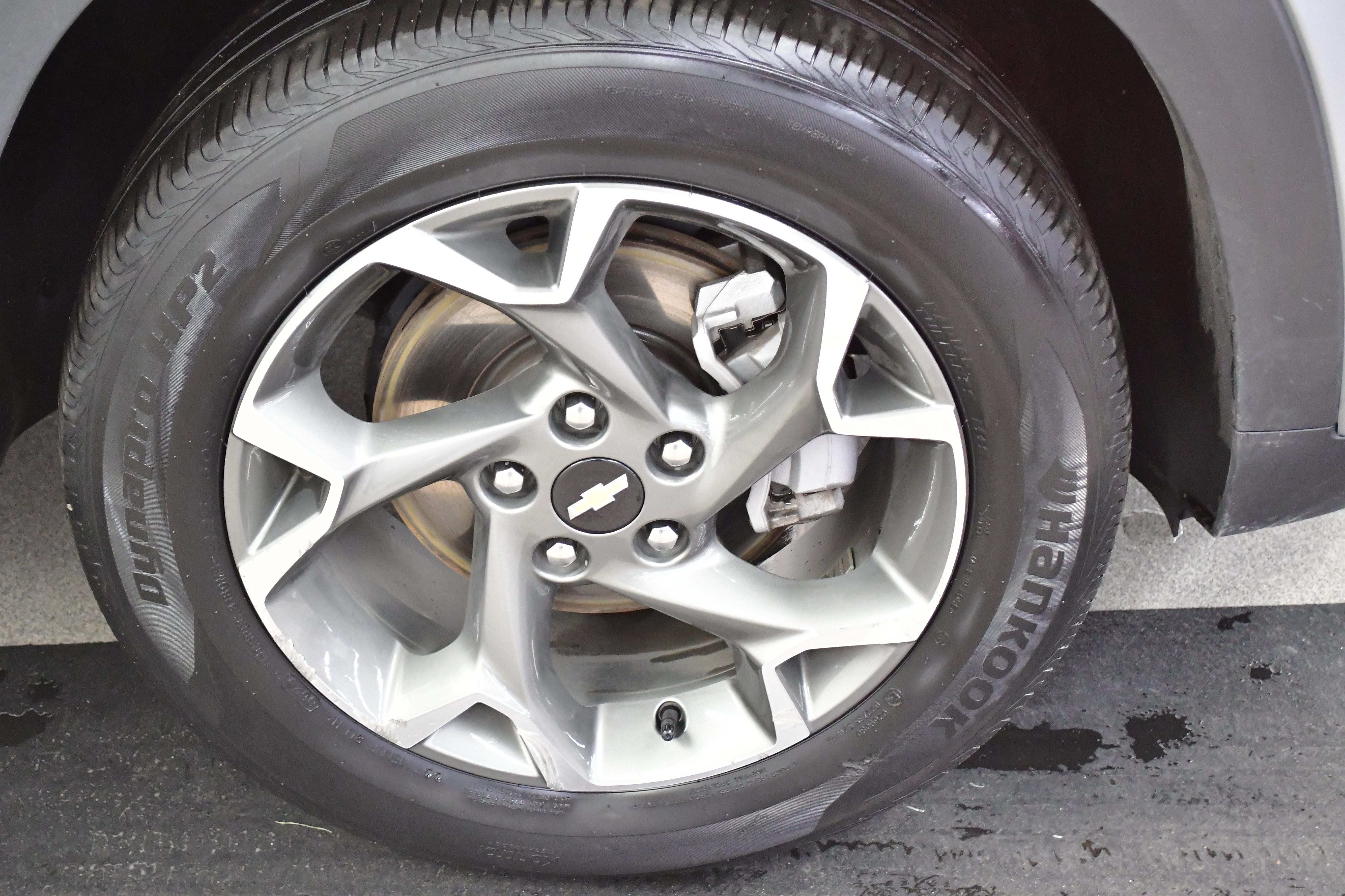 Used 2025 Chevrolet Trax LT w/ LT Convenience Package FWD image 7