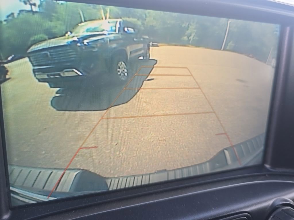 Used 2018 Chevrolet Silverado 1500 LT w/ All Star Edition image 18