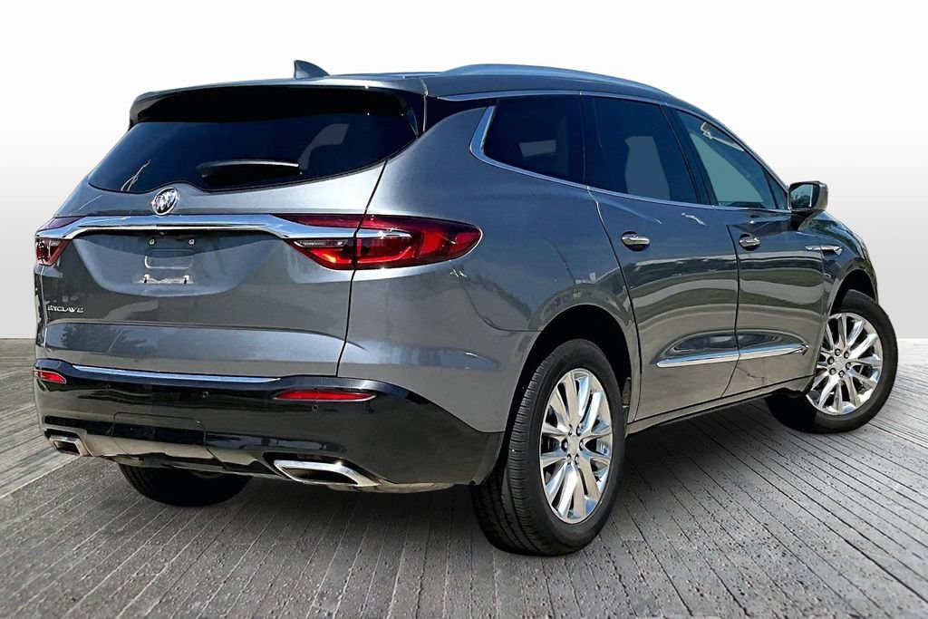 Used 2020 Buick Enclave Premium w/ Sun and Sites Package FWD image 9