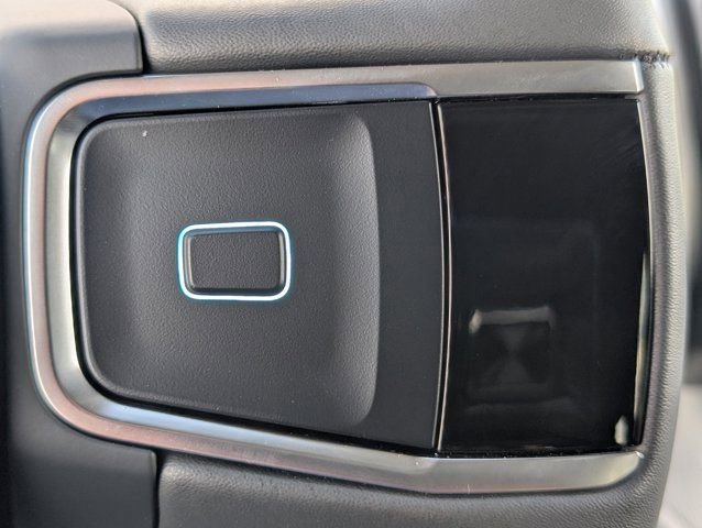 New 2026 Ford Expedition Active image 24