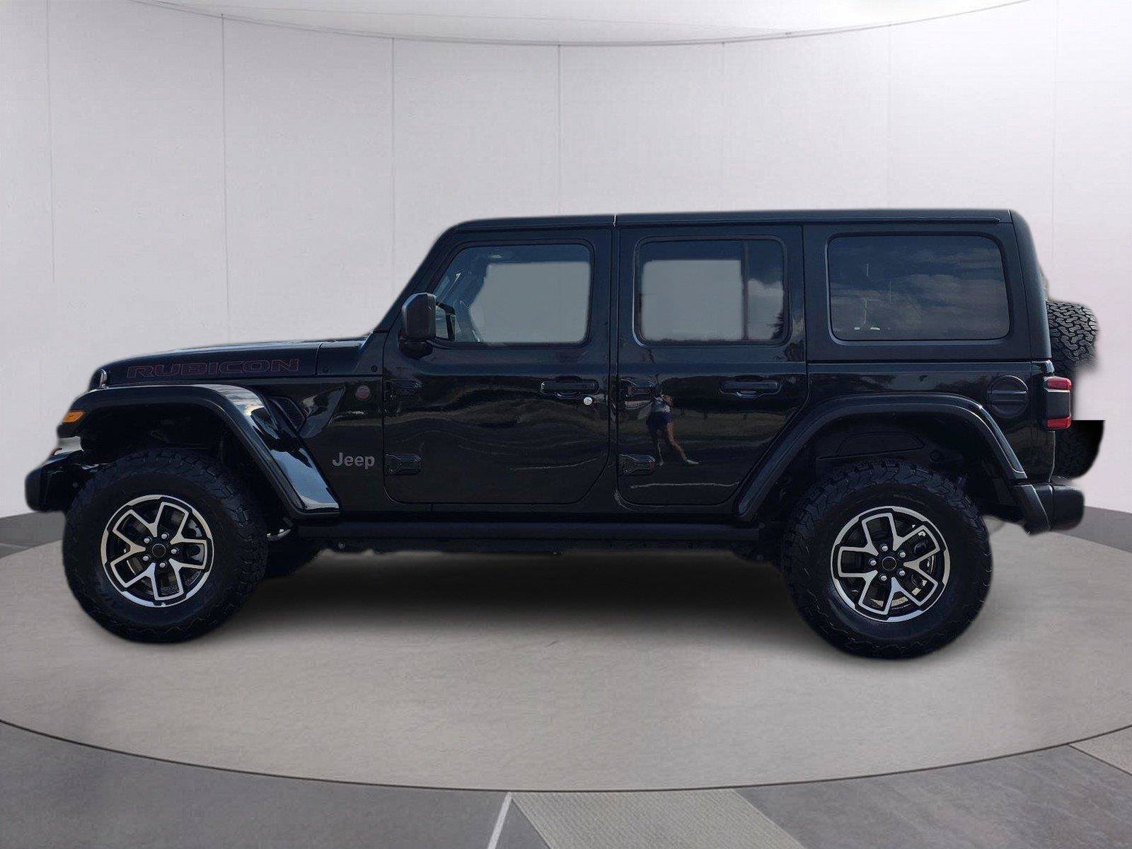Used 2026 Jeep Wrangler Unlimited Rubicon w/ Technology Group AWD/4WD image 8