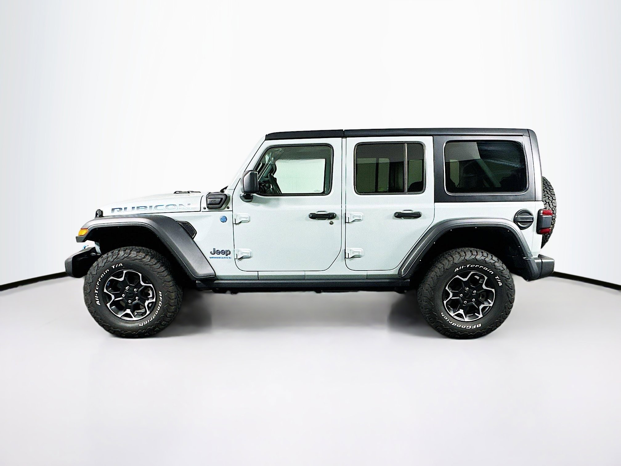 Used 2023 Jeep Wrangler Unlimited Rubicon 4xe w/ Cold Weather Group image 4