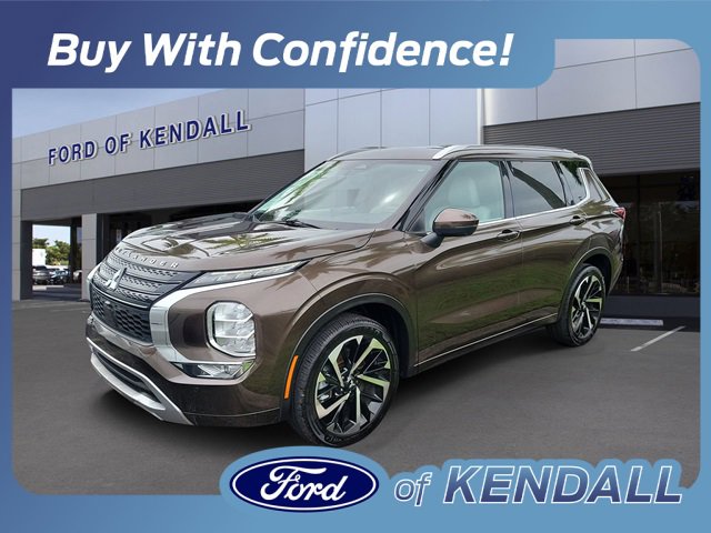 Used 2022 Mitsubishi Outlander SEL image 1