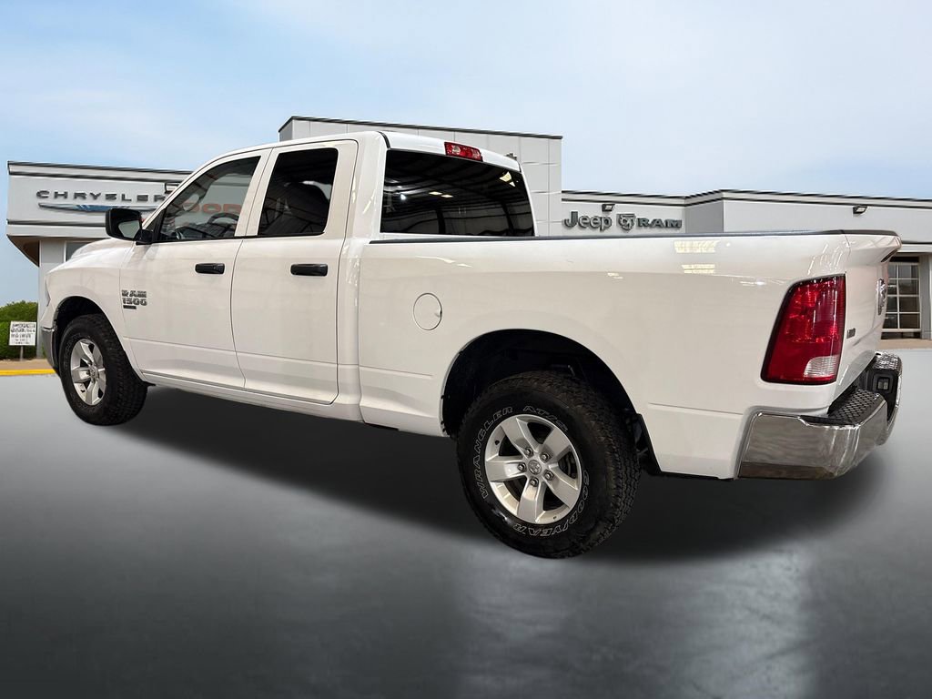 Used 2024 RAM 1500 Classic SLT image 3