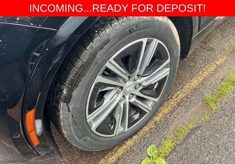 Used 2024 Cadillac Lyriq Luxury w/ LPO, Floor Liner Package AWD/4WD image 16