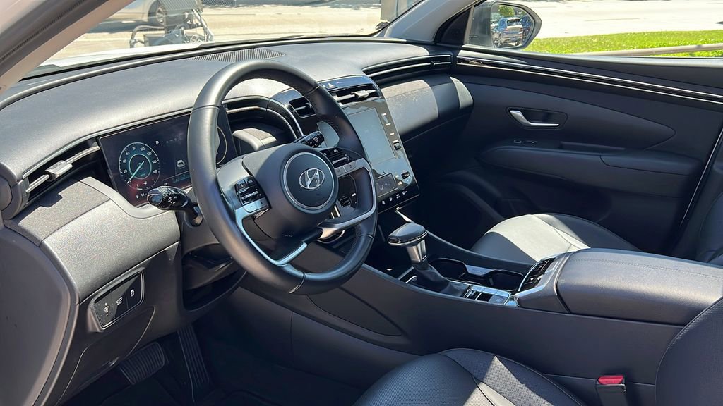 Used 2023 Hyundai Tucson SEL w/ Convenience Package image 2