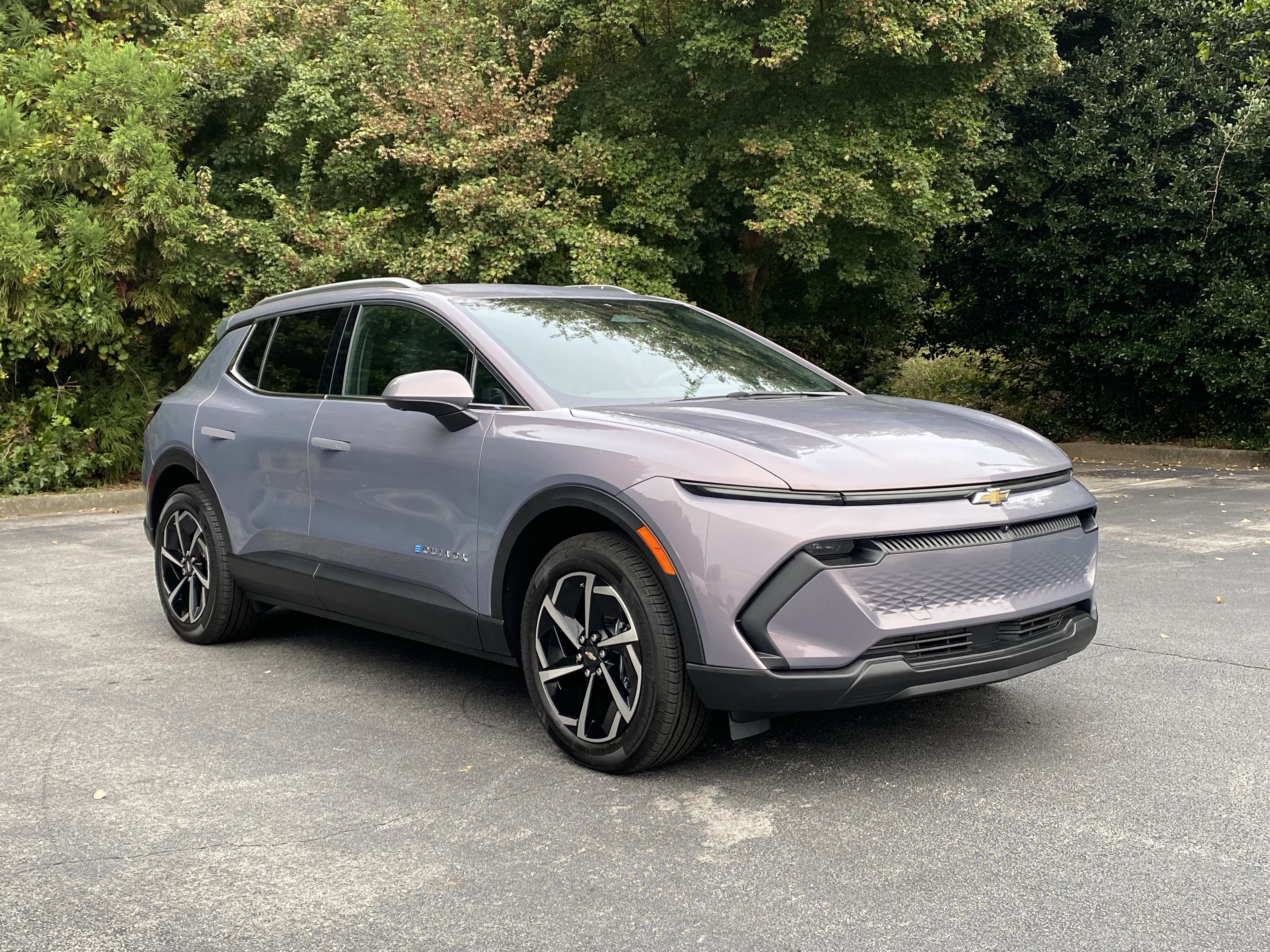 New 2026 Chevrolet Equinox EV LT AWD/4WD image 2