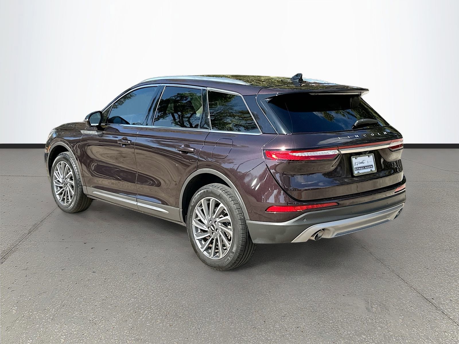 Used 2023 Lincoln Corsair Reserve w/ Equipment Group 201A image 5