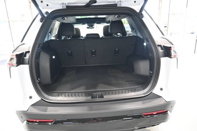 New 2027 Chevrolet Equinox RS w/ Safety and Technology Package AWD/4WD image 29