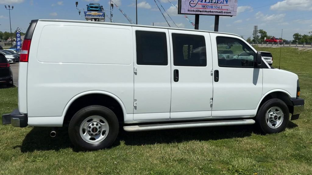Used 2024 GMC Savana 2500 w/ Driver Convenience Package RWD image 7
