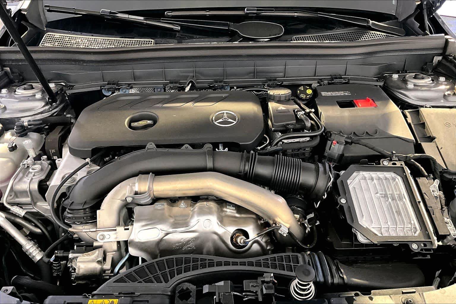New 2026 Mercedes-Benz GLB 250 4MATIC image 14