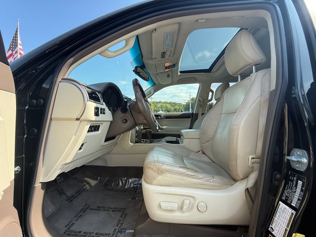 Used 2018 Lexus GX 460 Premium w/ Premium Package AWD/4WD image 22