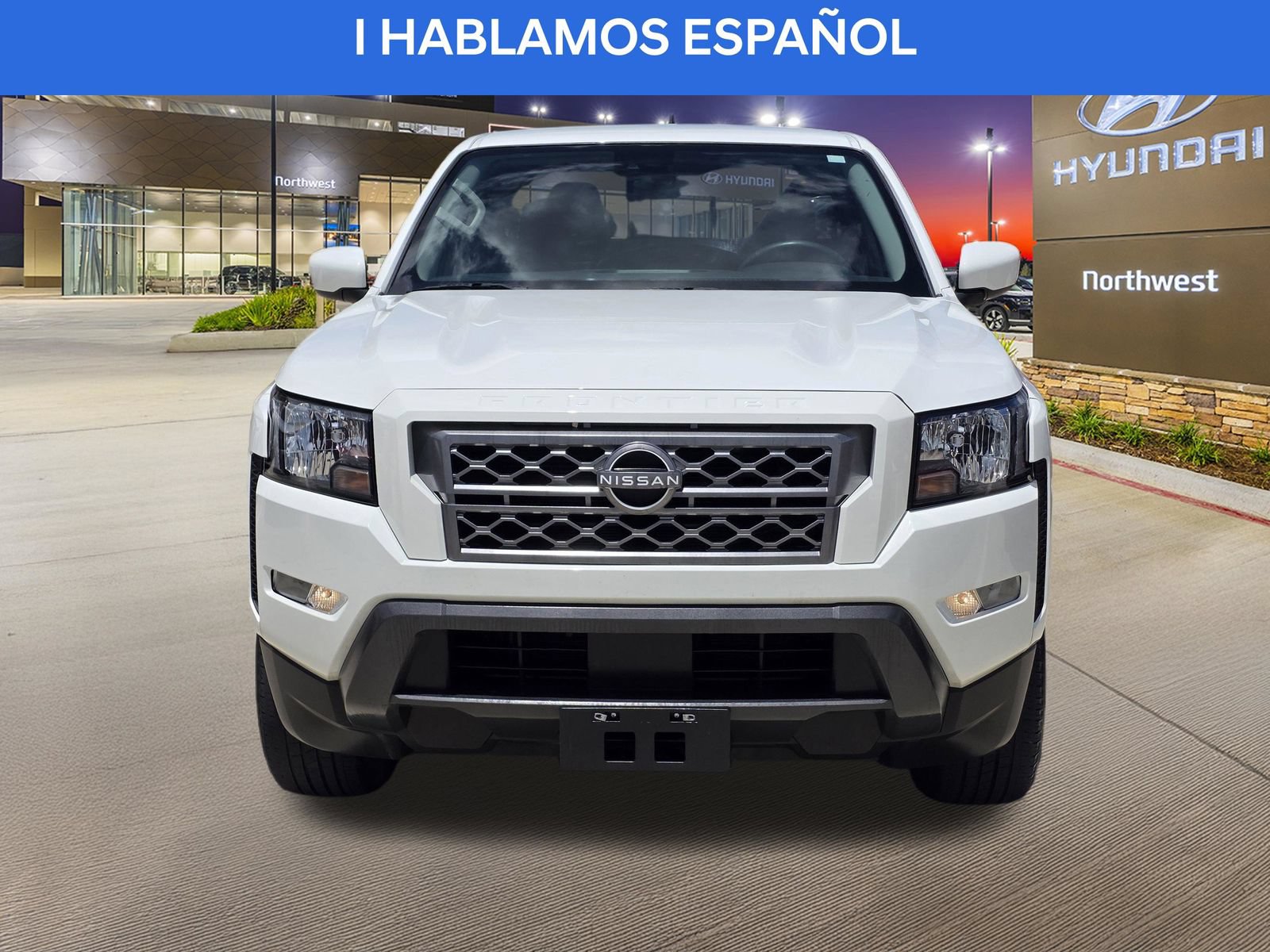 Used 2022 Nissan Frontier SV w/ Technology Package RWD image 5