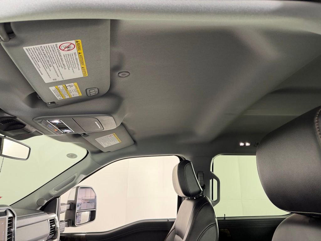 Used 2025 Ford F250 Lariat w/ Chrome Package image 25