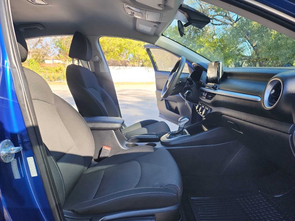 Used 2022 Kia Forte LXS image 34