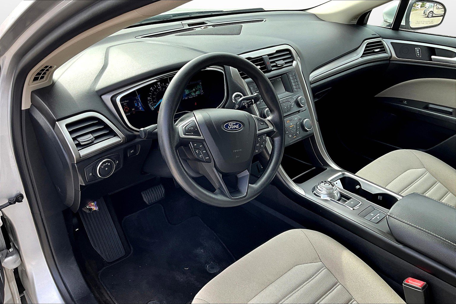 Used 2018 Ford Fusion S image 20