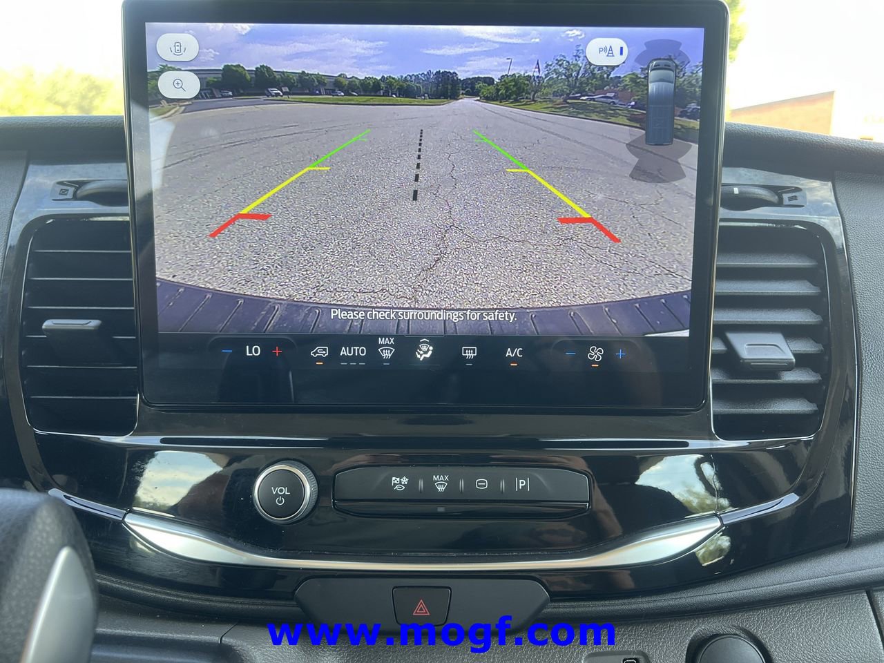 Used 2024 Ford Transit 350 XLT image 6