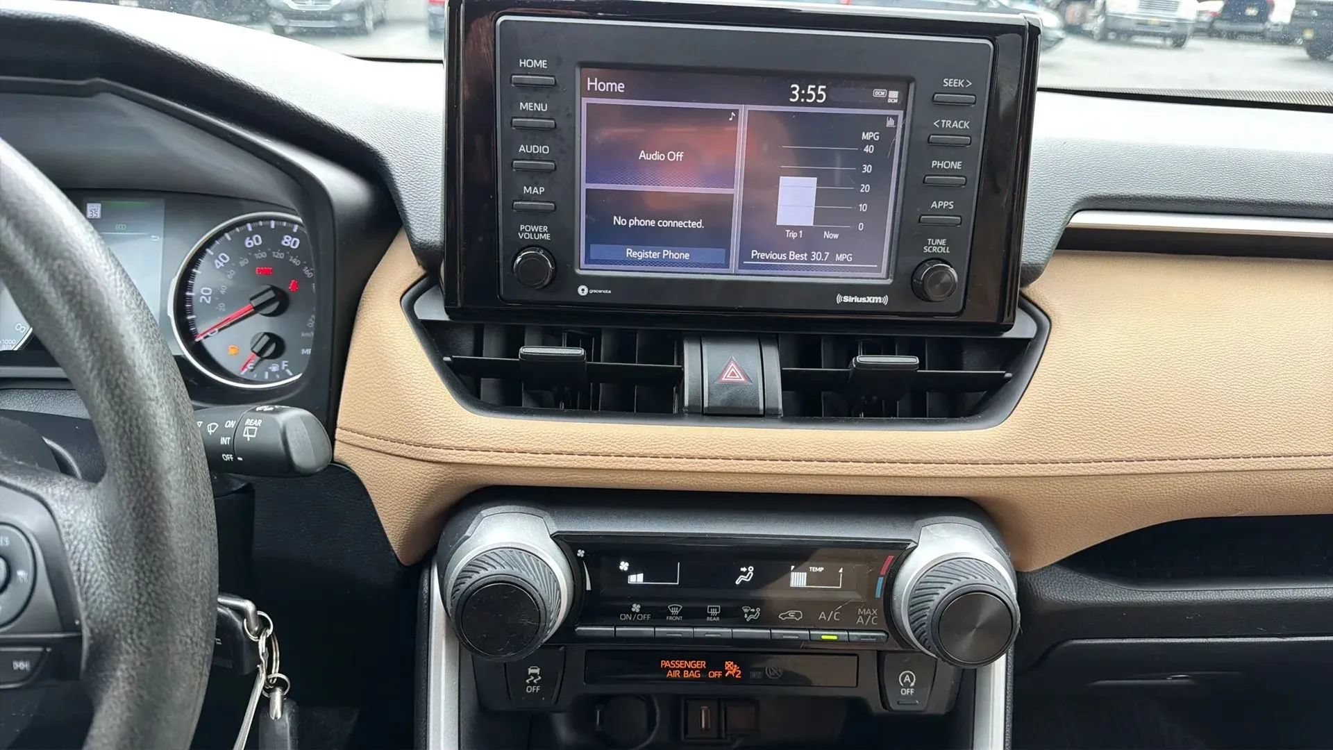 Used 2022 Toyota RAV4 LE AWD/4WD image 18