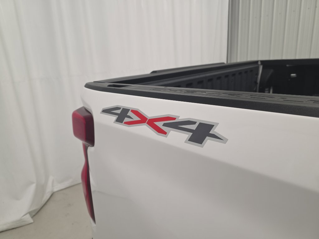 Used 2023 Chevrolet Silverado 1500 LTZ image 13