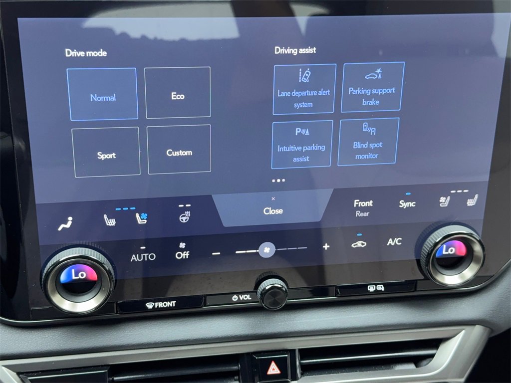 Used 2024 Lexus RX 350 Premium w/ Accessory Package (Z1) image 25