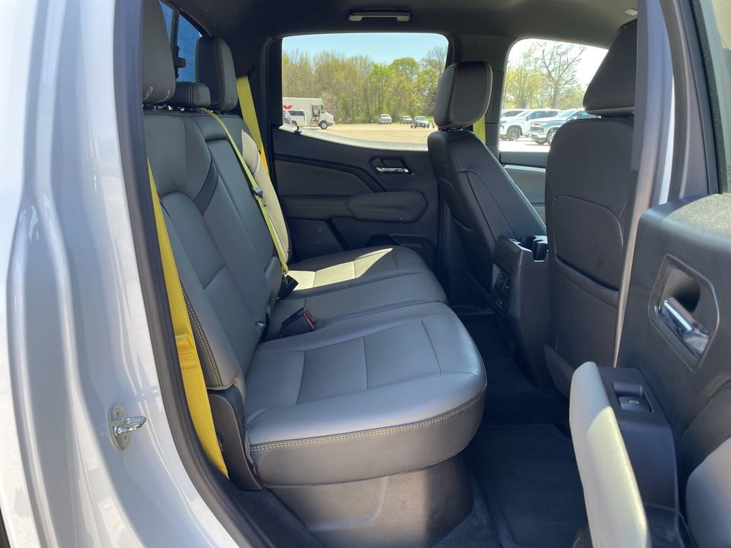 Used 2023 Chevrolet Colorado ZR2 w/ ZR2 Convenience Package III image 27