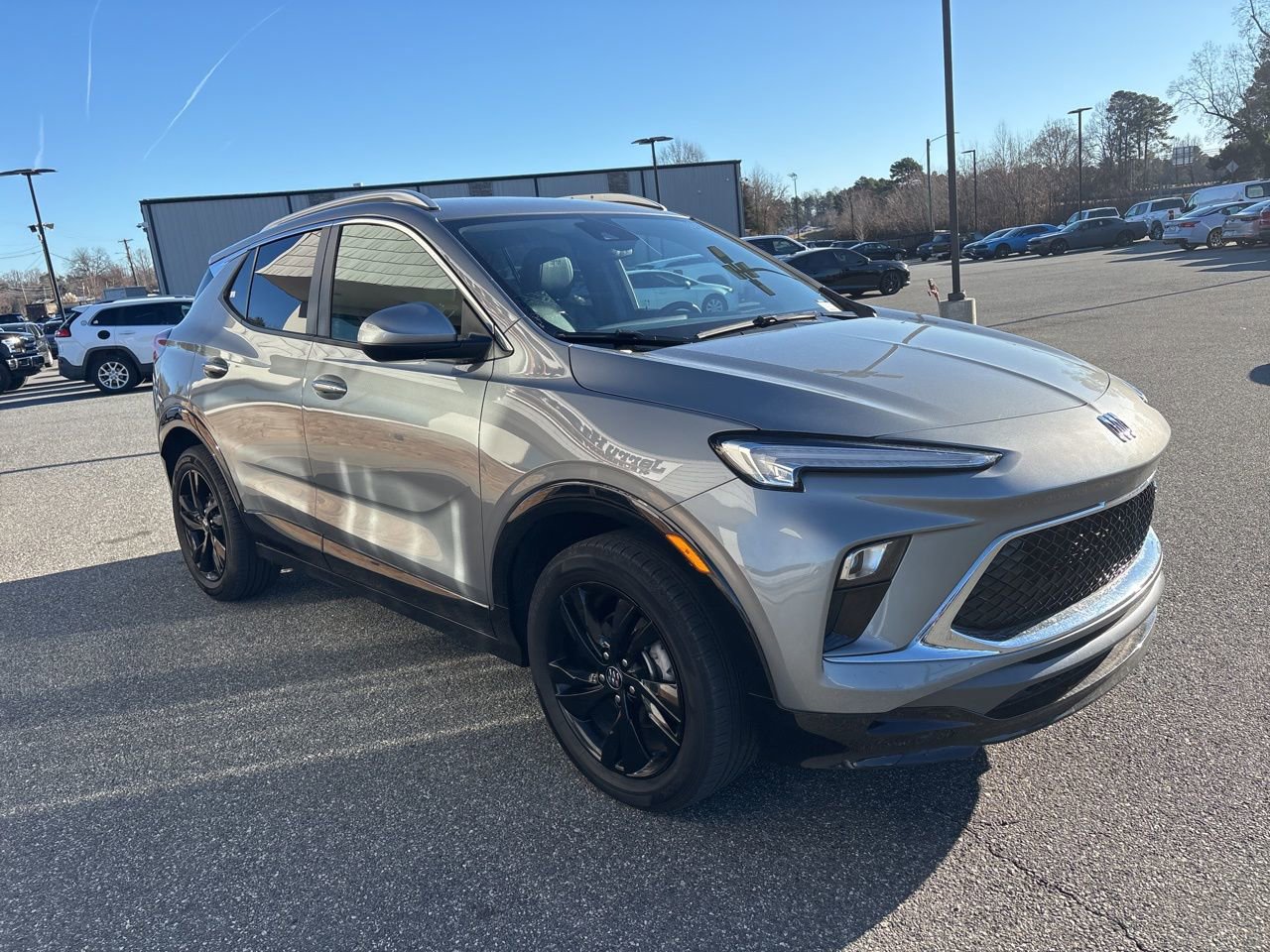 Used 2024 Buick Encore GX Sport Touring w/ Comfort Package image 9