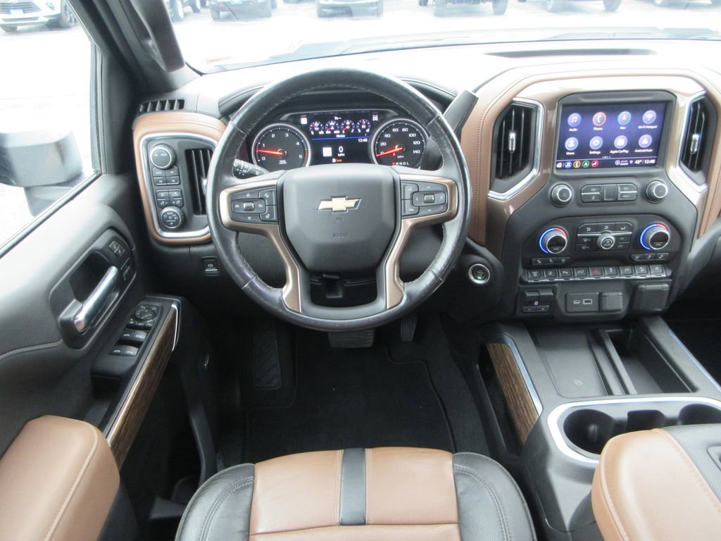 Certified 2022 Chevrolet Silverado 3500 High Country w/ Safety Package II image 17