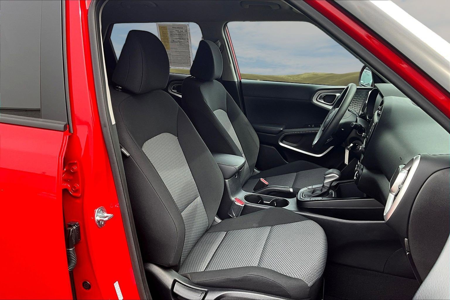 Used 2024 Kia Soul LX w/ Option Group 015 image 21