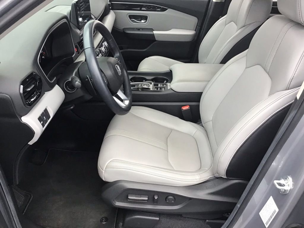 Used 2025 Honda Pilot EX-L image 7