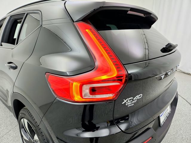 New 2026 Volvo XC40 B5 Ultra w/ Climate Package image 28