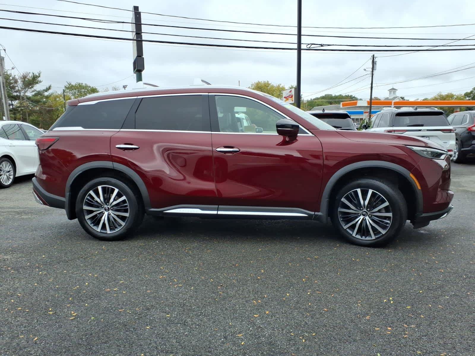 Certified 2022 INFINITI QX60 Sensory w/ Cargo Package AWD/4WD image 4