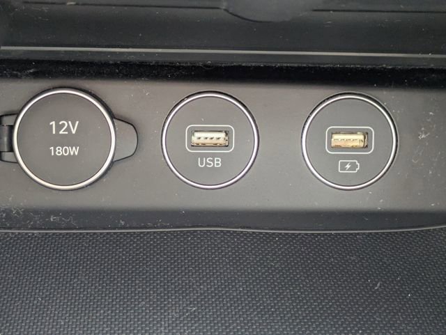 Used 2023 Genesis G70 3.3T image 23