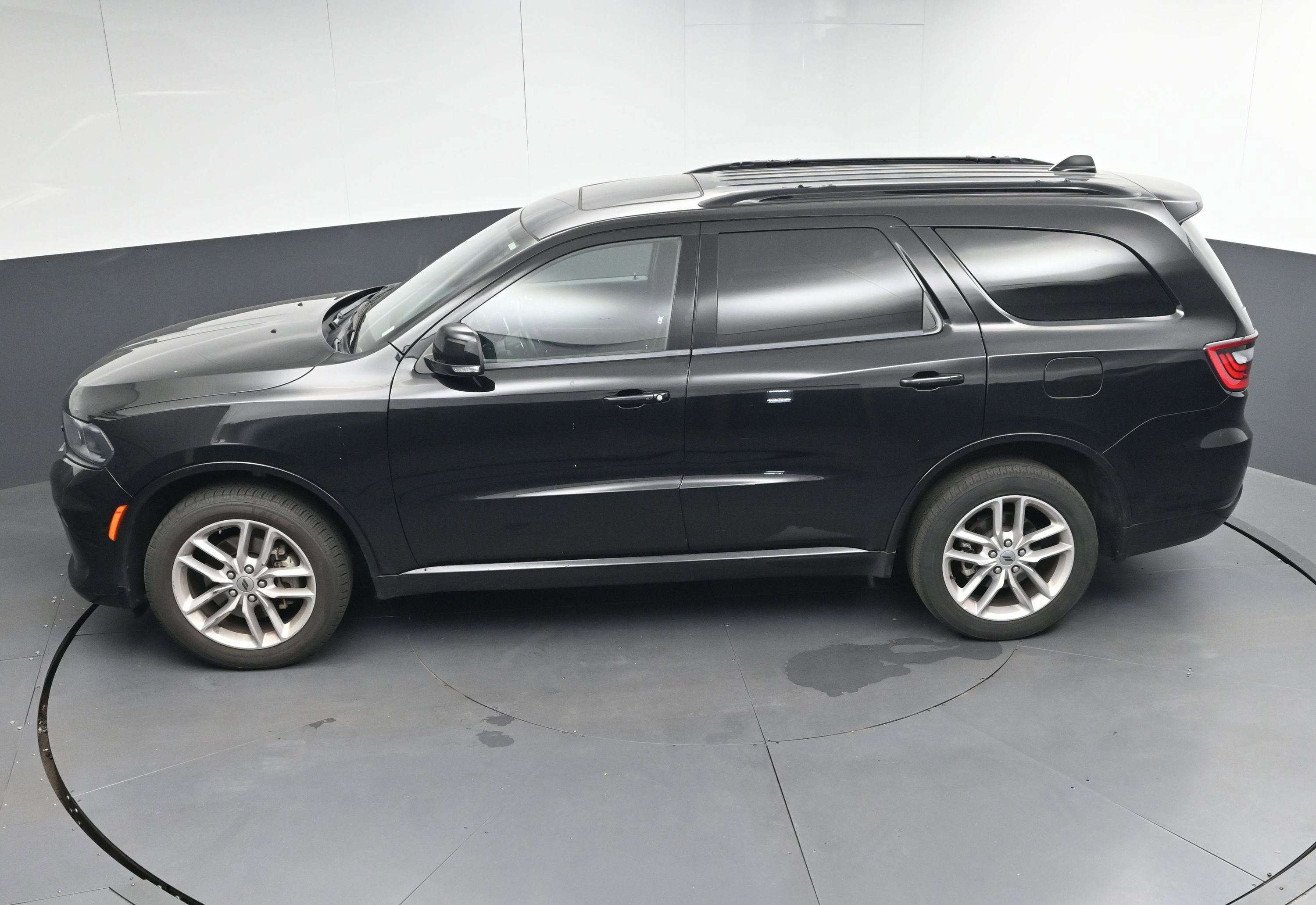 Used 2023 Dodge Durango GT image 38