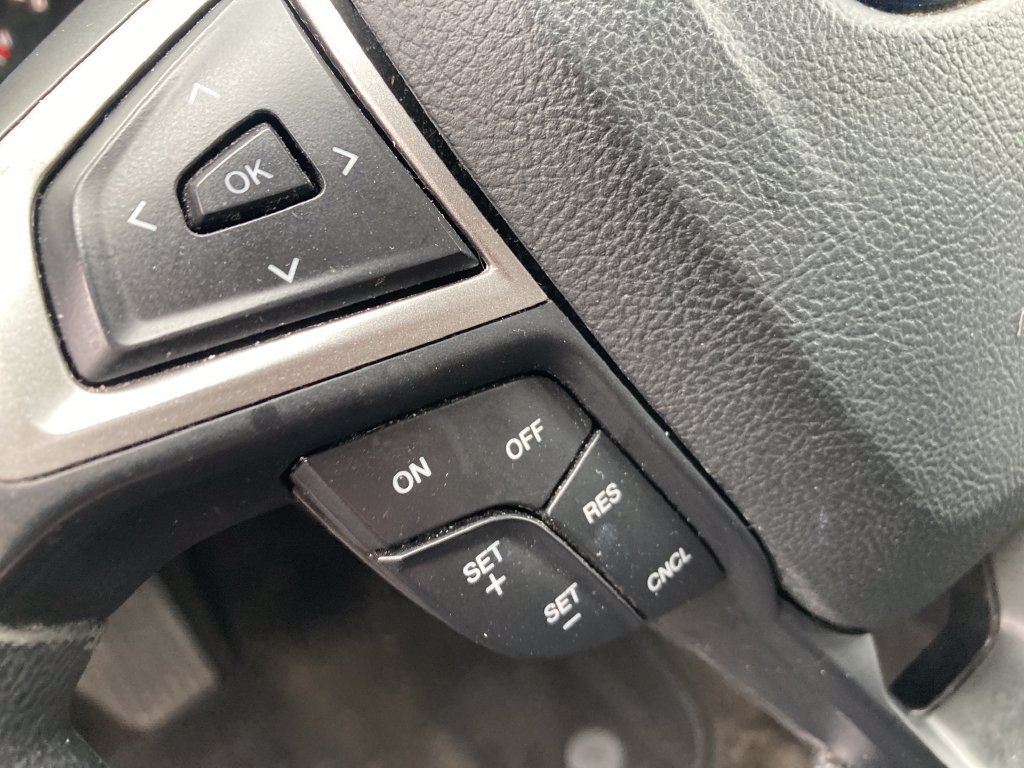 Used 2018 Ford Fusion SE FWD image 39
