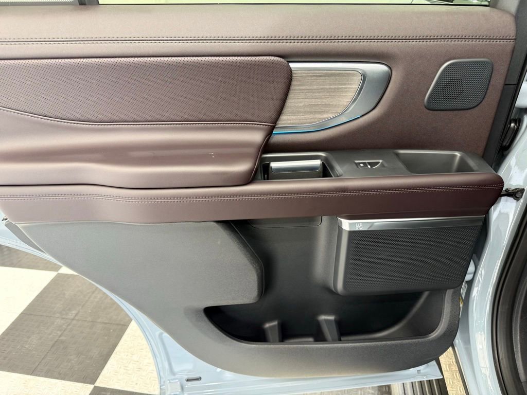 New 2025 Ford Expedition Platinum w/ Platinum Ultimate Package image 21