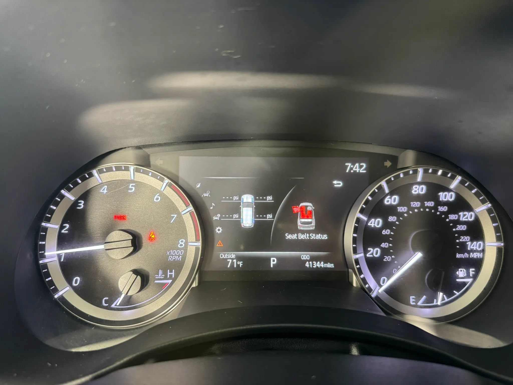 Used 2023 Toyota Highlander XLE AWD/4WD image 14