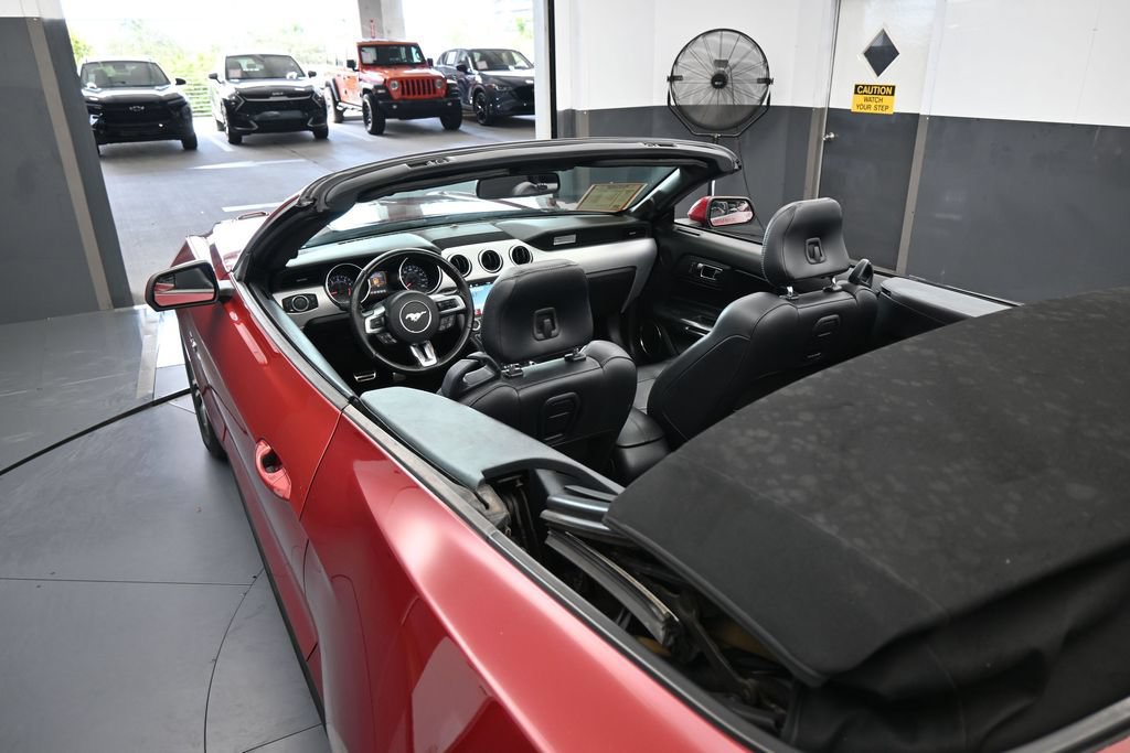 Used 2016 Ford Mustang GT Premium RWD image 37
