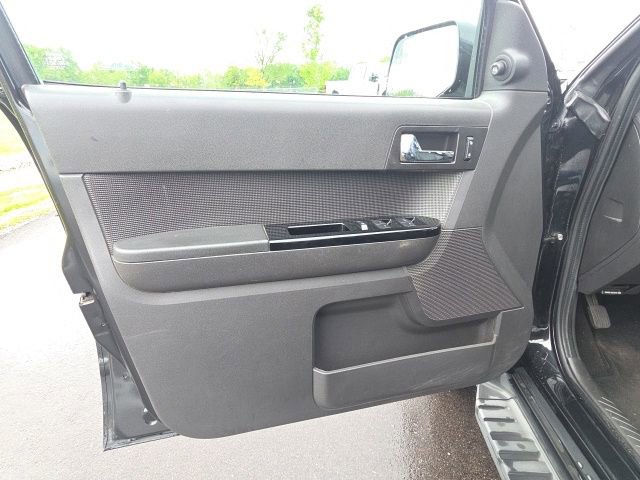 Used 2011 Ford Escape Limited w/ 302A Rapid Spec Order Code FWD image 23