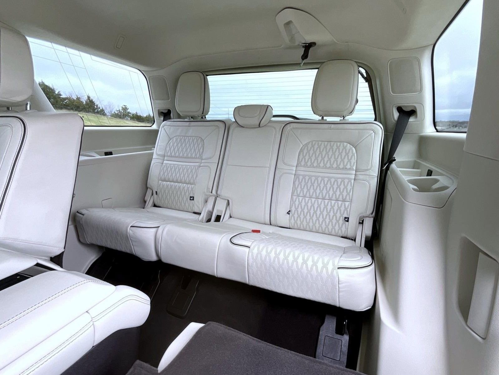 Certified 2024 Lincoln Navigator Black Label image 21